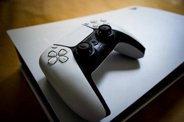 Wie beeinflussen VR-Technologien das Spielerlebnis?